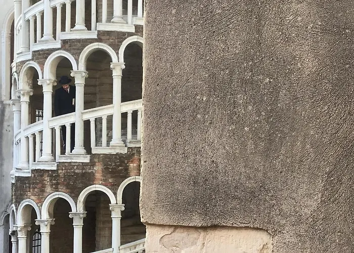 Fondaco Di Rialto Венеция