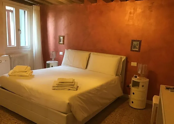 Апартаменты Fondaco Di Rialto *